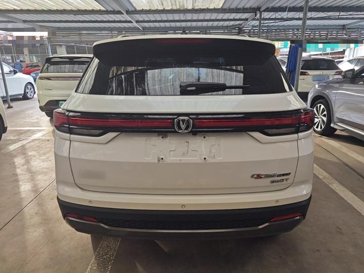 CS35PLUS 2023 Enjoy 1.4T DCT Luxury photo 3
