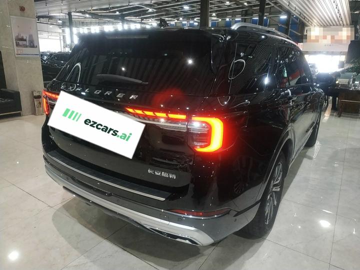 Explorer 2023 EcoBoost 285 AWD Titanium 6-Seater photo 4