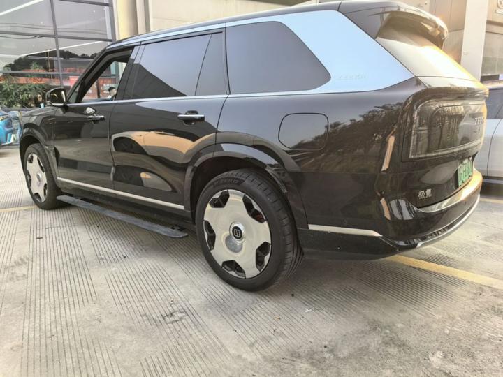 9X 2025 Hyper 70kWh 6-Seater photo 4