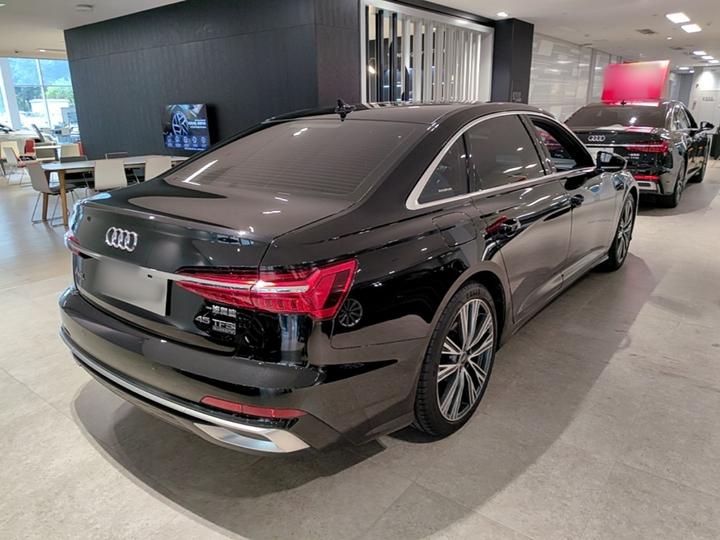 A6L 2025 Facelift 45 TFSI Dynamic photo 4