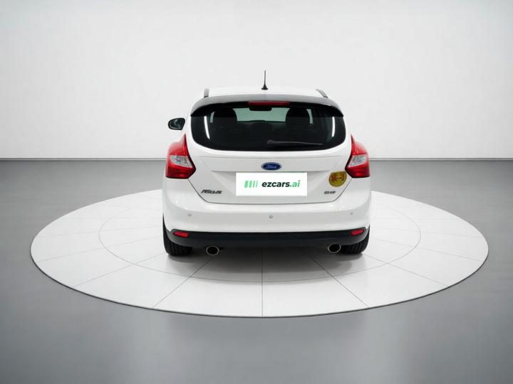 Focus 2012 Hatchback 1.6L AT Comfort photo 5