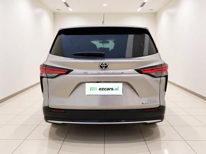 Sienna 2026 2.5L Hybrid AWD Exclusive photo 5