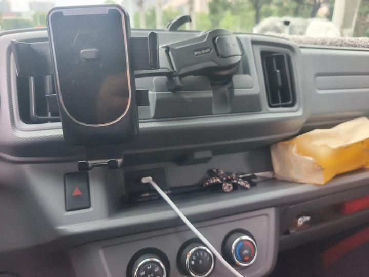 Dolphin E5 2024 268km 6-Seater photo 5