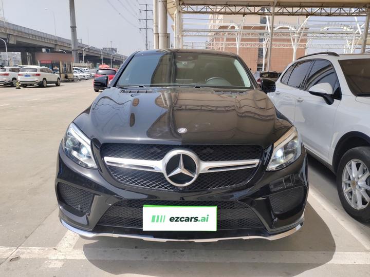GLE Coupe 2017 GLE 400 4MATIC Coupe SUV photo 2