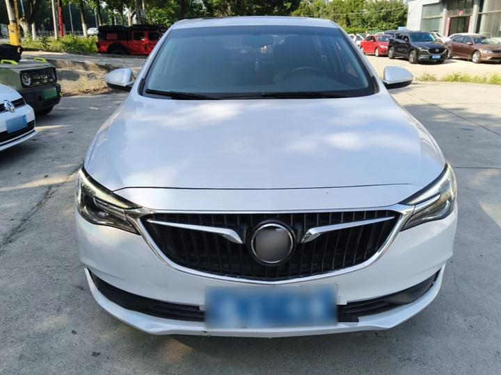 Excelle 2019 18T AT Elite China VI photo 2