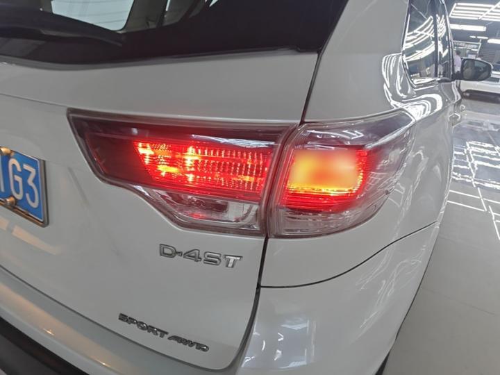 Highlander 2015 2.0T AWD Luxury 7-Seater photo 7