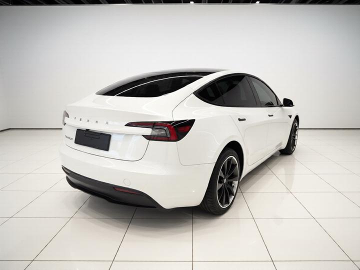 Model 3 2025 RWD photo 6