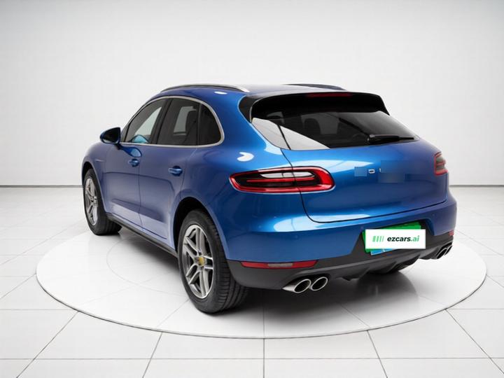 2017 Macan 2.0T photo 4