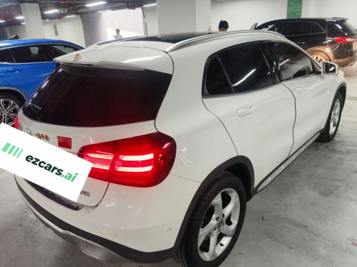 GLA 2019 GLA 200 Dynamic photo 4