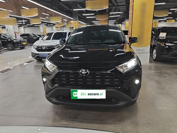 RAV4 2024 2.0L CVT RWD photo 2