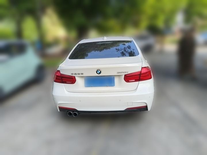 3 Series 2019 320i M Sport Package photo 5