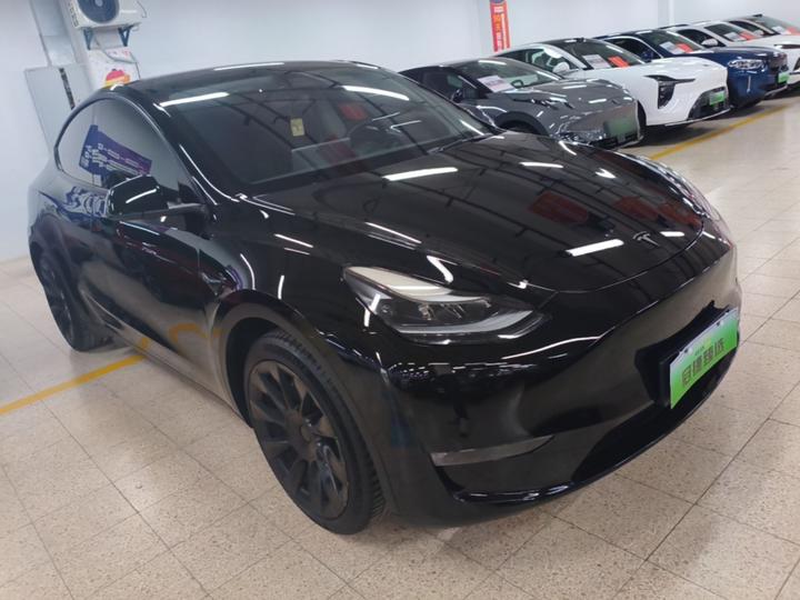Model Y 2021 Standard Range RWD photo 3