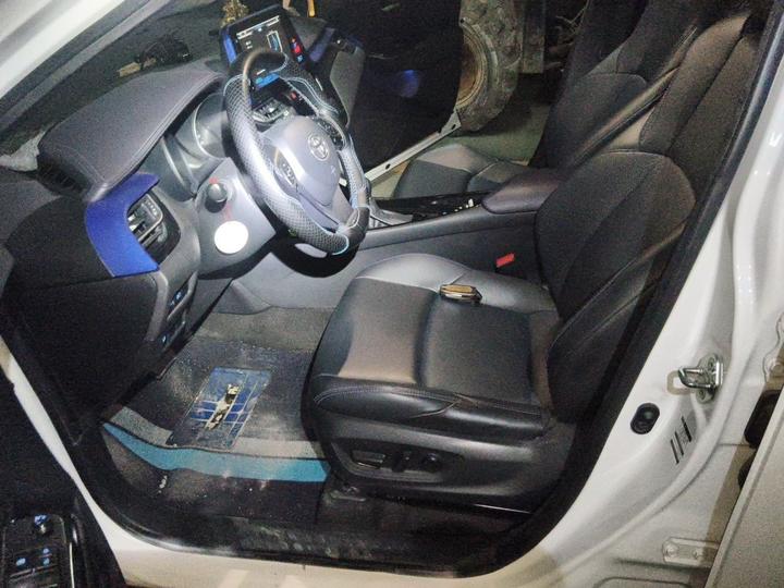 C-HR 2020 2.0L Leading photo 7