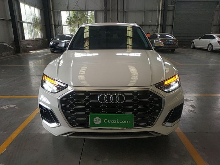 Q5L 2021 40 TFSI Luxury Dynamic photo 2