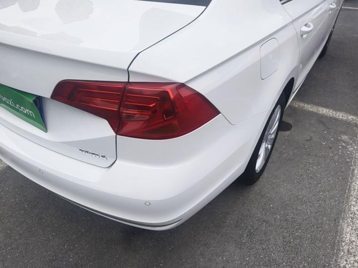 Bora 2017 1.6L MT Comfort photo 7