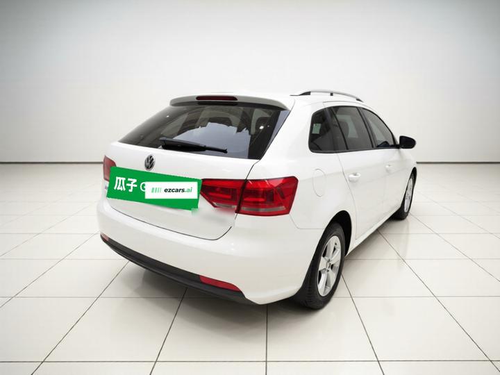 2013 1.6L AT photo 6