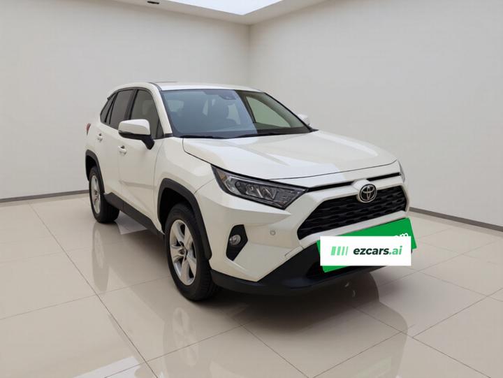 RAV4 2022 2.0L CVT RWD photo 3
