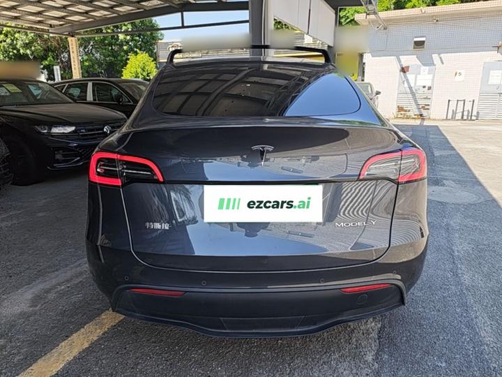 Model Y 2022 Facelift RWD photo 3