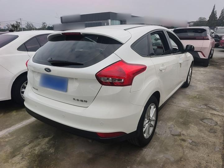 Focus 2015 Hatchback 1.6L AT photo 6