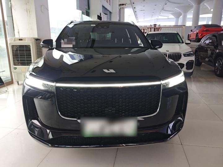 Li Auto ONE 2020 EREV 6-Seater photo 2