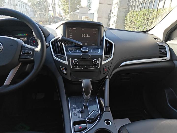 AX7 2016 2.0L AT photo 8