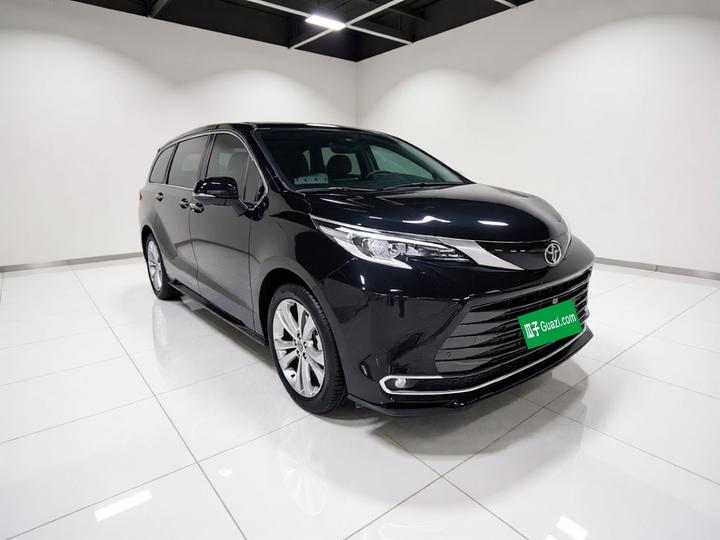 Sienna 2024 2.5L Hybrid Supreme photo 3
