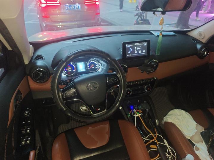 BAIC X35 2016 1.5L AT Luxury photo 5