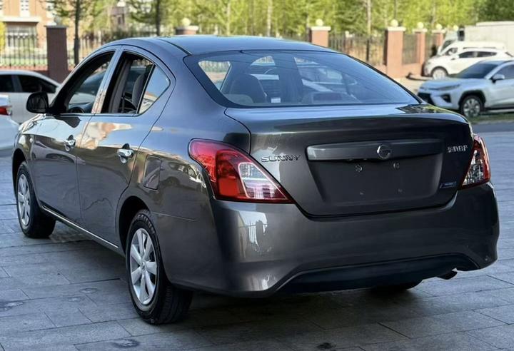 2015 1.5XE MT Comfort photo 6