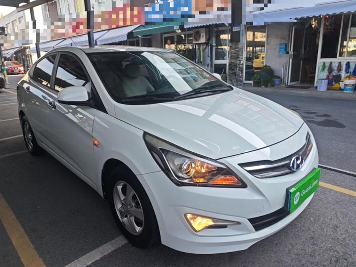 Verna 2014 1.4L AT Leading GLX photo 3