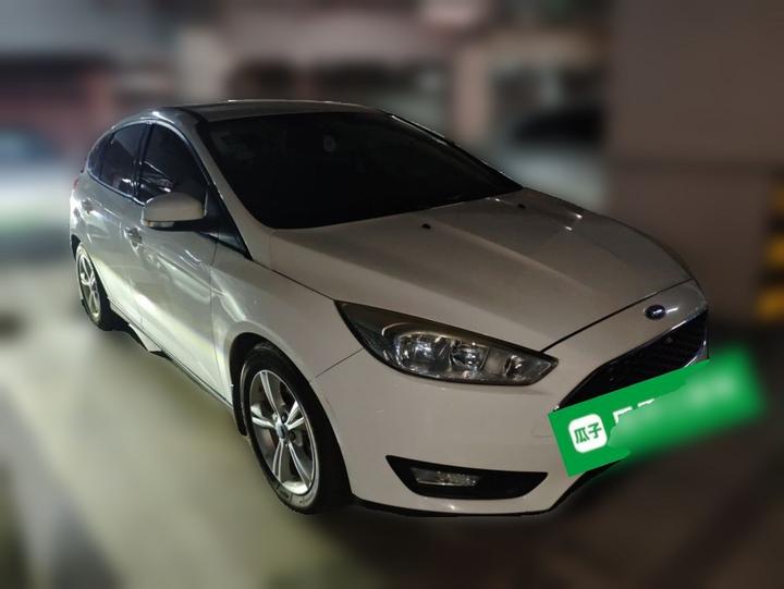 Focus 2017 Hatchback 1.6L AT Comfort photo 3