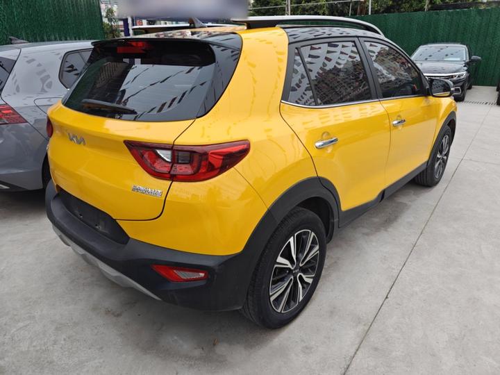 Stonic 2021 1.4L CVT photo 4