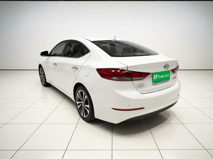 Elantra 2016 1.6L AT Smart Elite photo 4