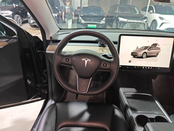 Model Y 2022 Facelift RWD photo 6