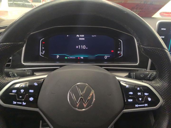 Tiguan L 2022 330TSI AT RWD R-Line photo 8