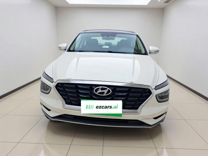 Mistra 2021 1.8L CVT LUX Premium photo 2