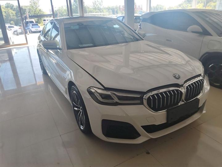 5 Series EV 2022 Facelift 535Le M Sport Package photo 3