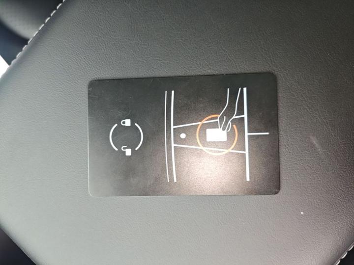 Model Y 2023 RWD photo 8