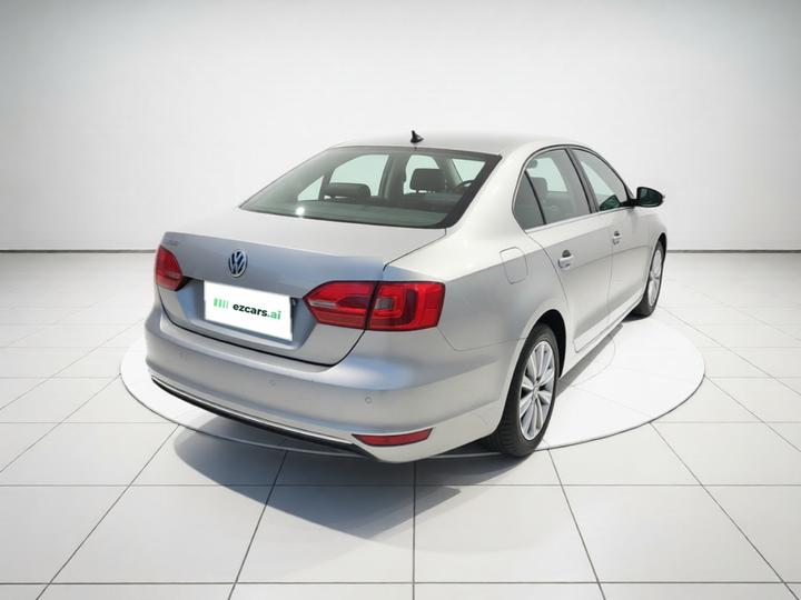 Sagitar 2014 Facelift 1.6L AT Comfort photo 6