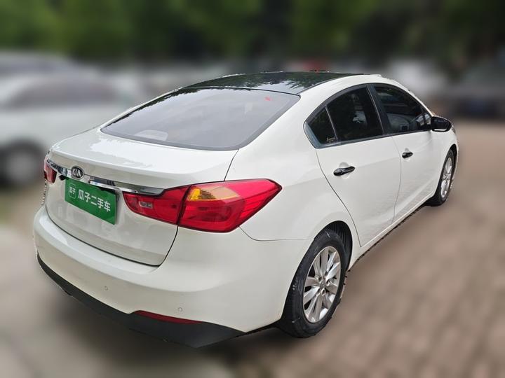 K3 2015 1.6L MT GLS photo 6