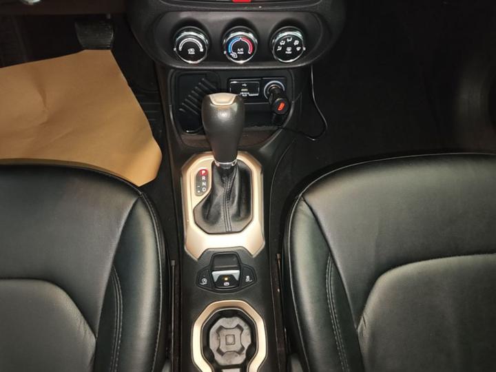Renegade 2016 1.4T AT photo 5