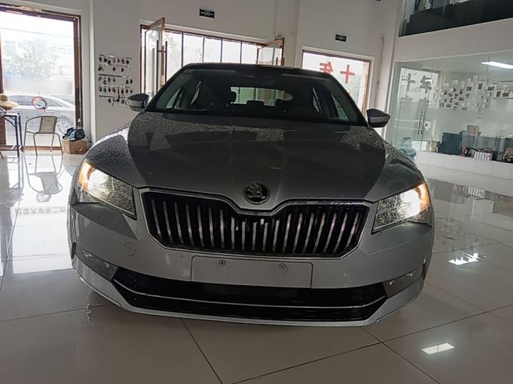 Superb 2018 TSI330 DSG Comfort China VI photo 2