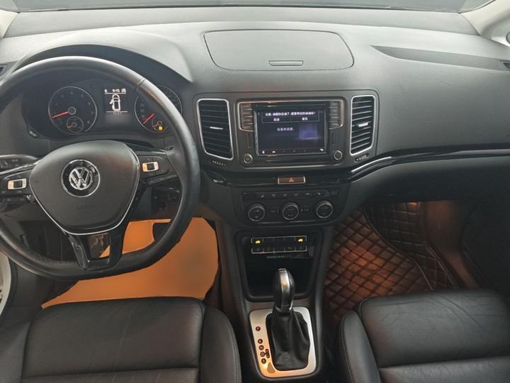 2016 380TSI Exclusive 7-Seater photo 5