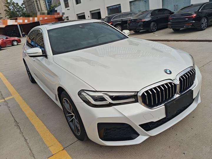5 Series 2022 Facelift 525Li M Sport Package photo 3