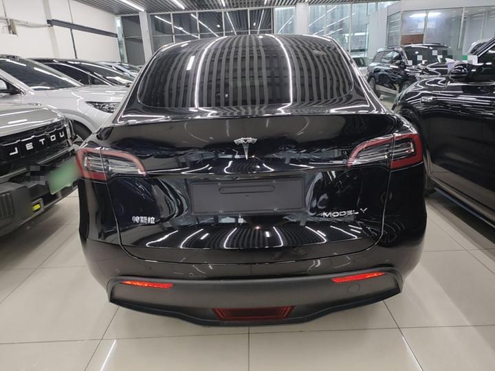 Model Y 2022 RWD photo 5