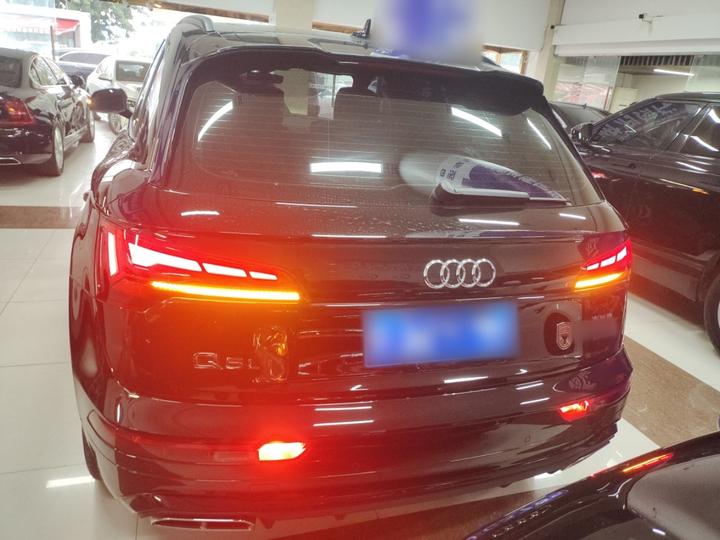 Q5L 2023 40T Luxury Dynamic photo 3