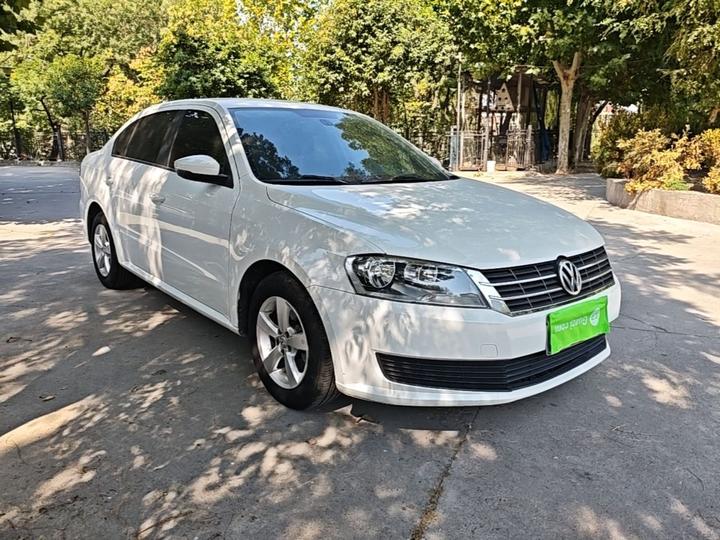 Lavida 2013 Facelift Classic 1.6L AT photo 3