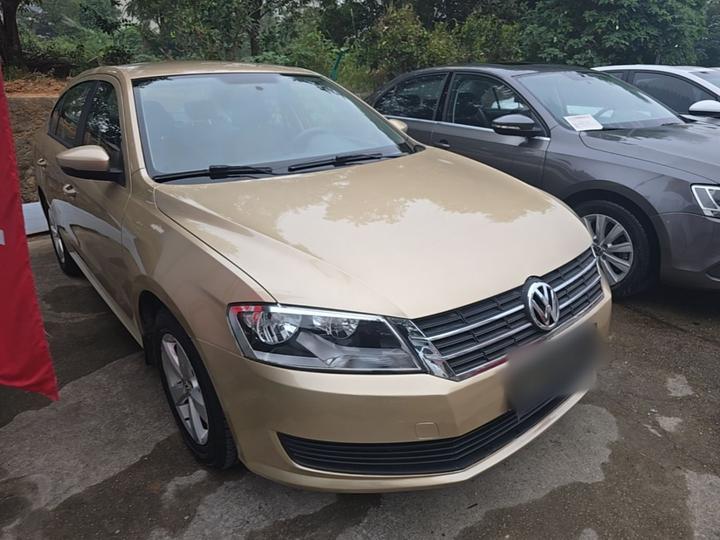 Lavida 2015 1.6L MT photo 3
