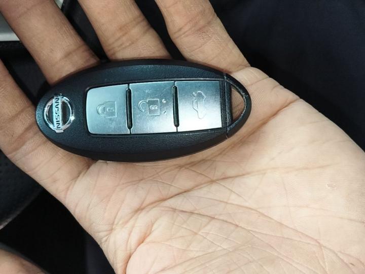 2016 1.6L CVT Smart Cool photo 8