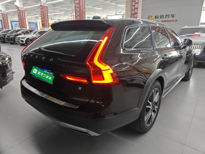V90 2017 Cross Country T5 AWD photo 4
