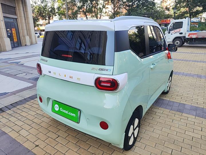 Hongguang MINIEV 2024 3rd Gen 215km Advanced photo 6